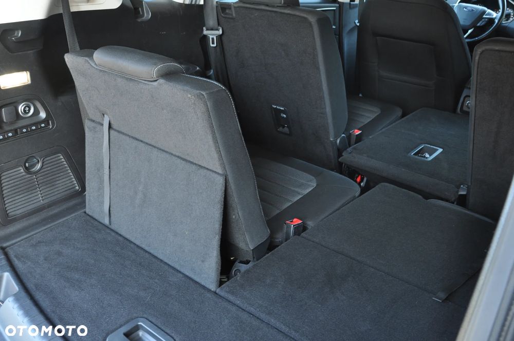 Ford S-Max 2.0 EcoBlue Titanium - 22