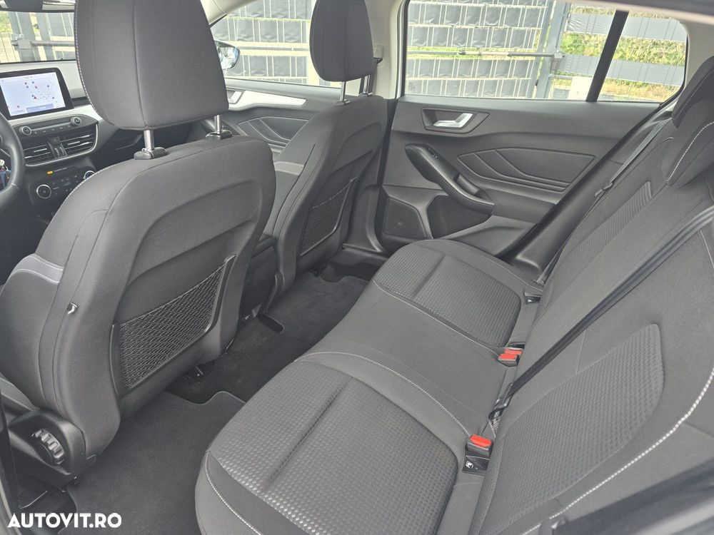 Ford Focus - 16