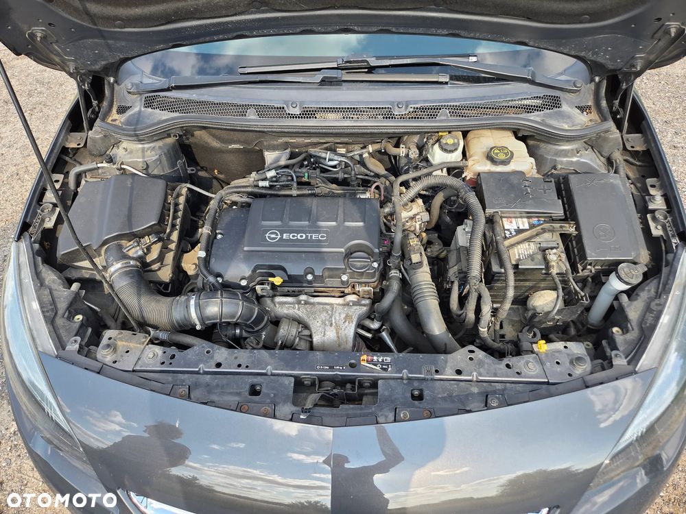 Opel Astra 1.4 T Active EU6 - 19