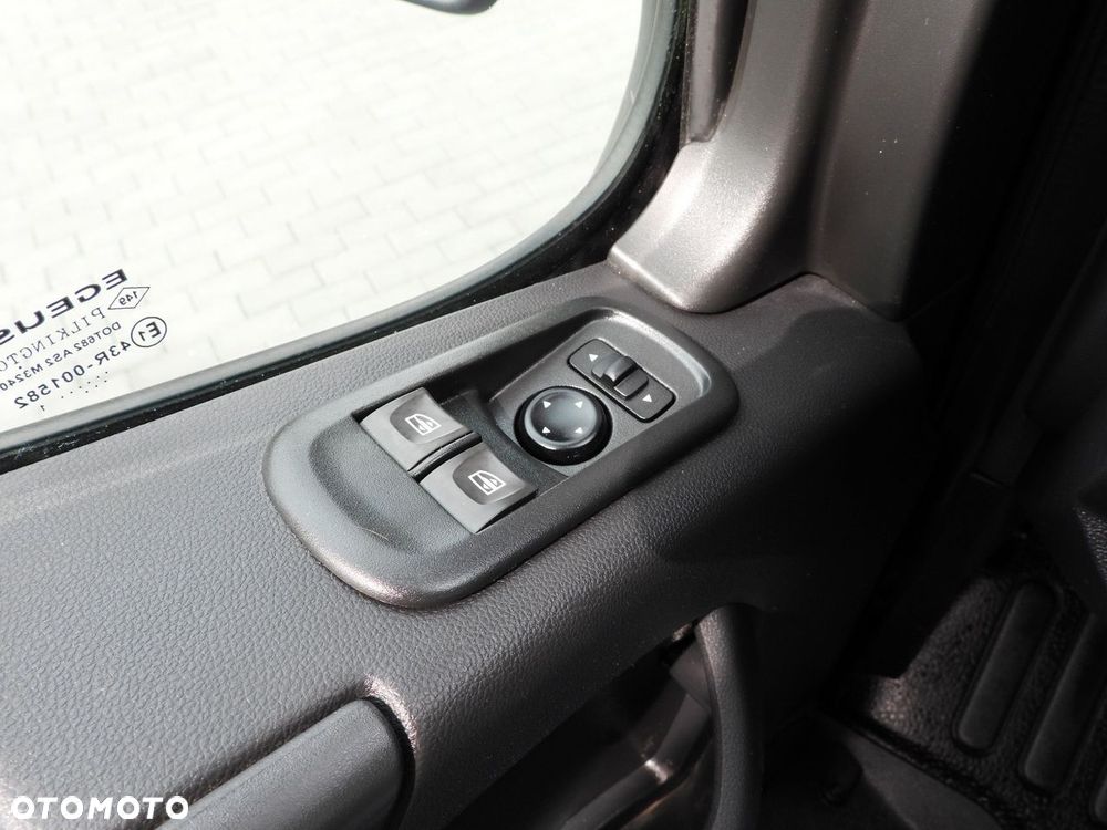 Renault MASTER FURGON BRYGADÓWKA 7 MIEJSC LEDY KLIMATYZACJA  135KM - 26