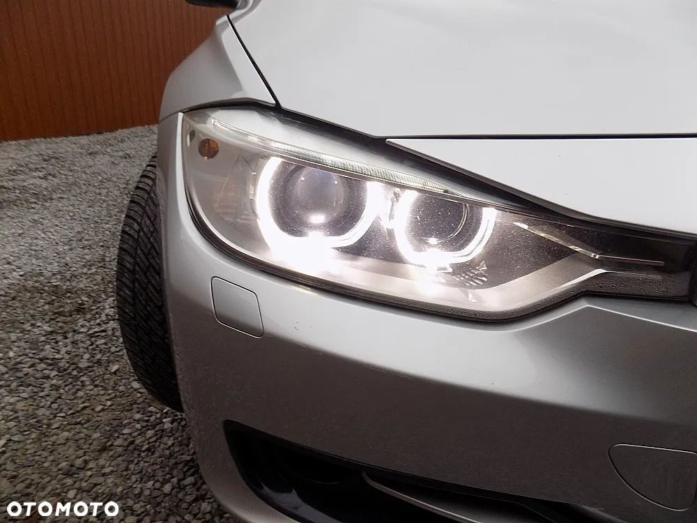 BMW Seria 3 316d Sport Line - 30