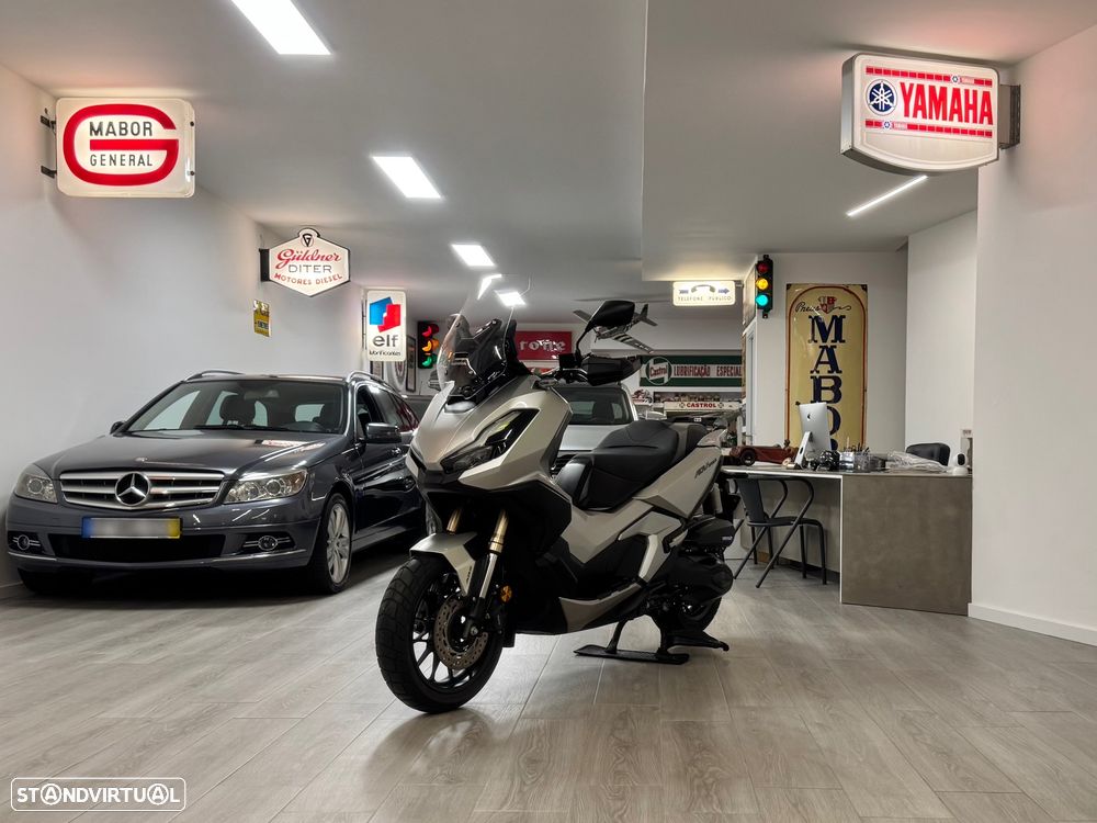 Honda ADV - 1