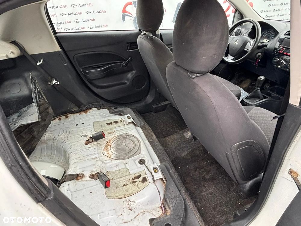 Mitsubishi Space Star 1.0 - 11