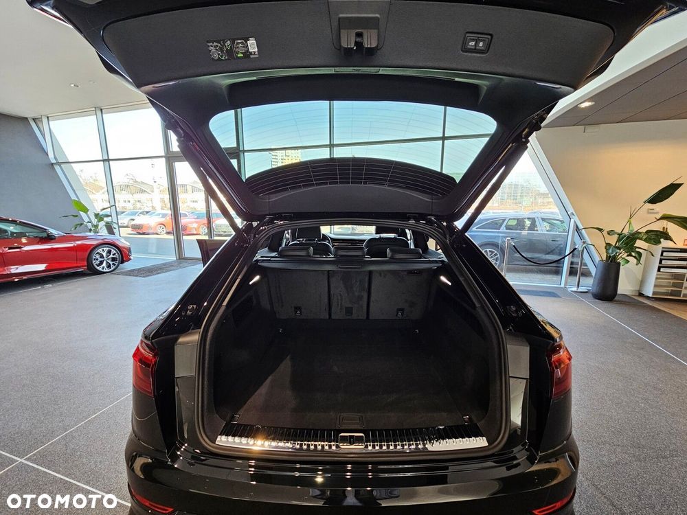 Audi Q8 - 16