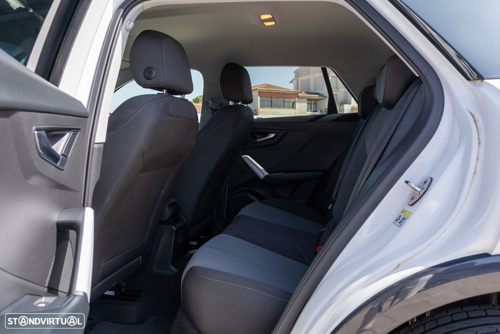Audi Q2 30 TDI S tronic - 13