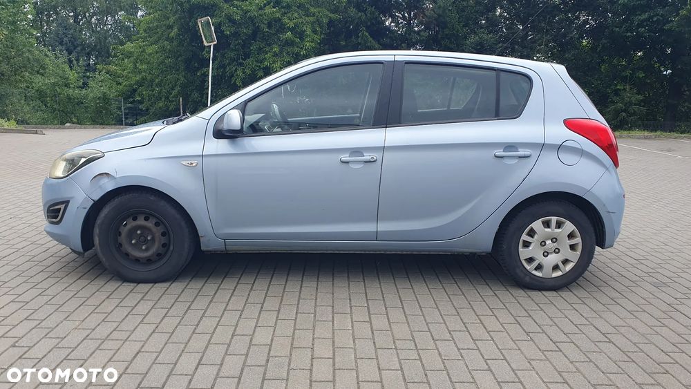 Hyundai i20 1.1 CRDi Trend - 6