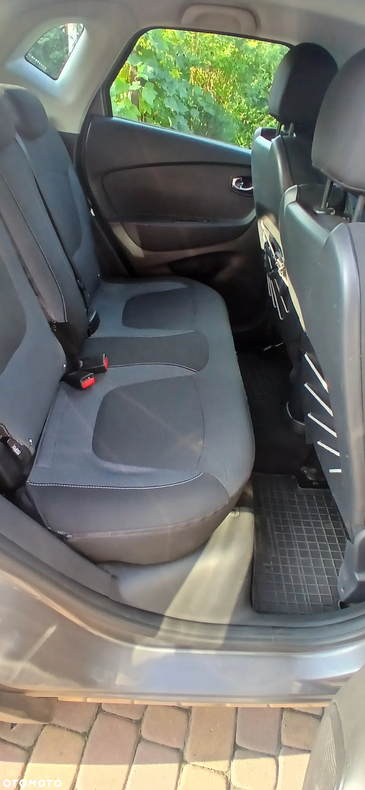 Renault Captur - 10