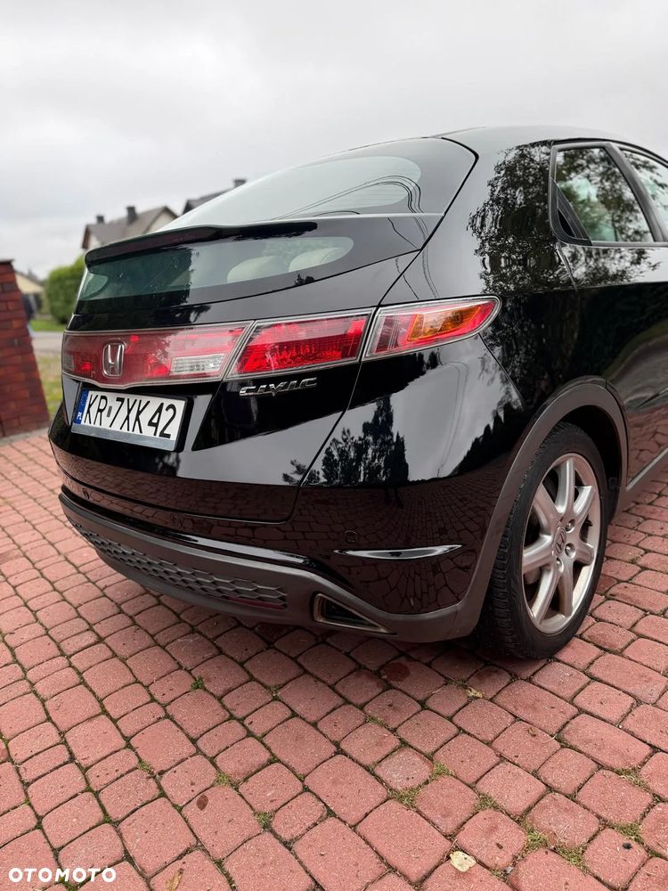 Honda Civic 1.8i-VTEC Automatik Executive - 4