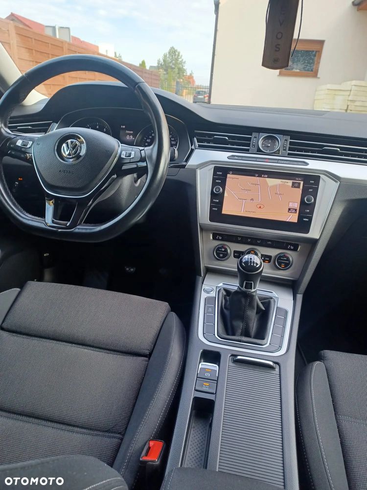 Volkswagen Passat 1.5 TSI EVO Comfortline - 5
