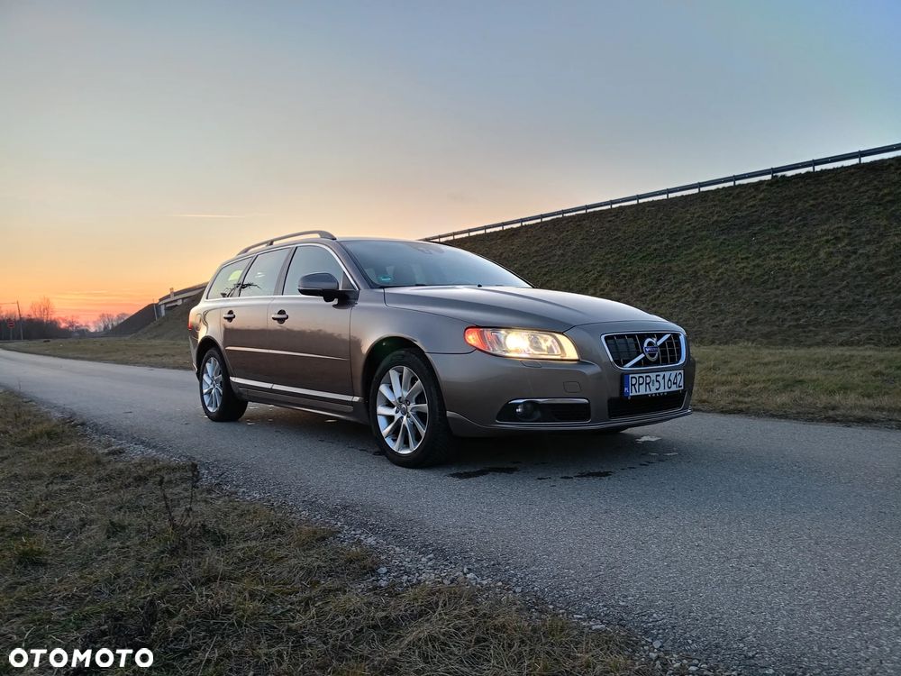 Volvo V70 D3 Geartronic Momentum - 7