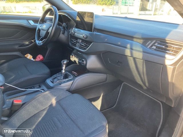 Ford Focus SW 1.0 EcoBoost Active X - 9