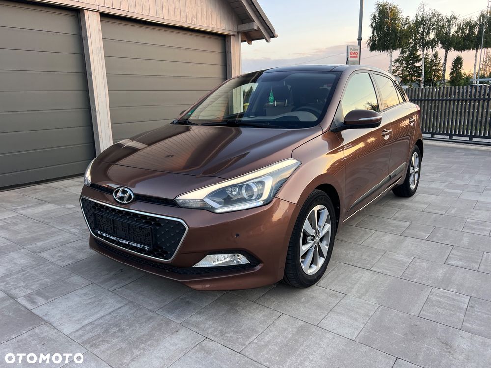 Hyundai i20 1.1 CRDi YES Gold - 28