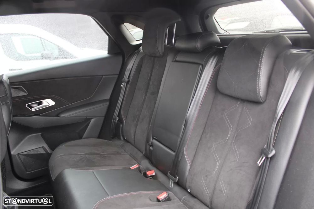 DS DS7 Crossback E-Tense Performance Line EAT8 - 17