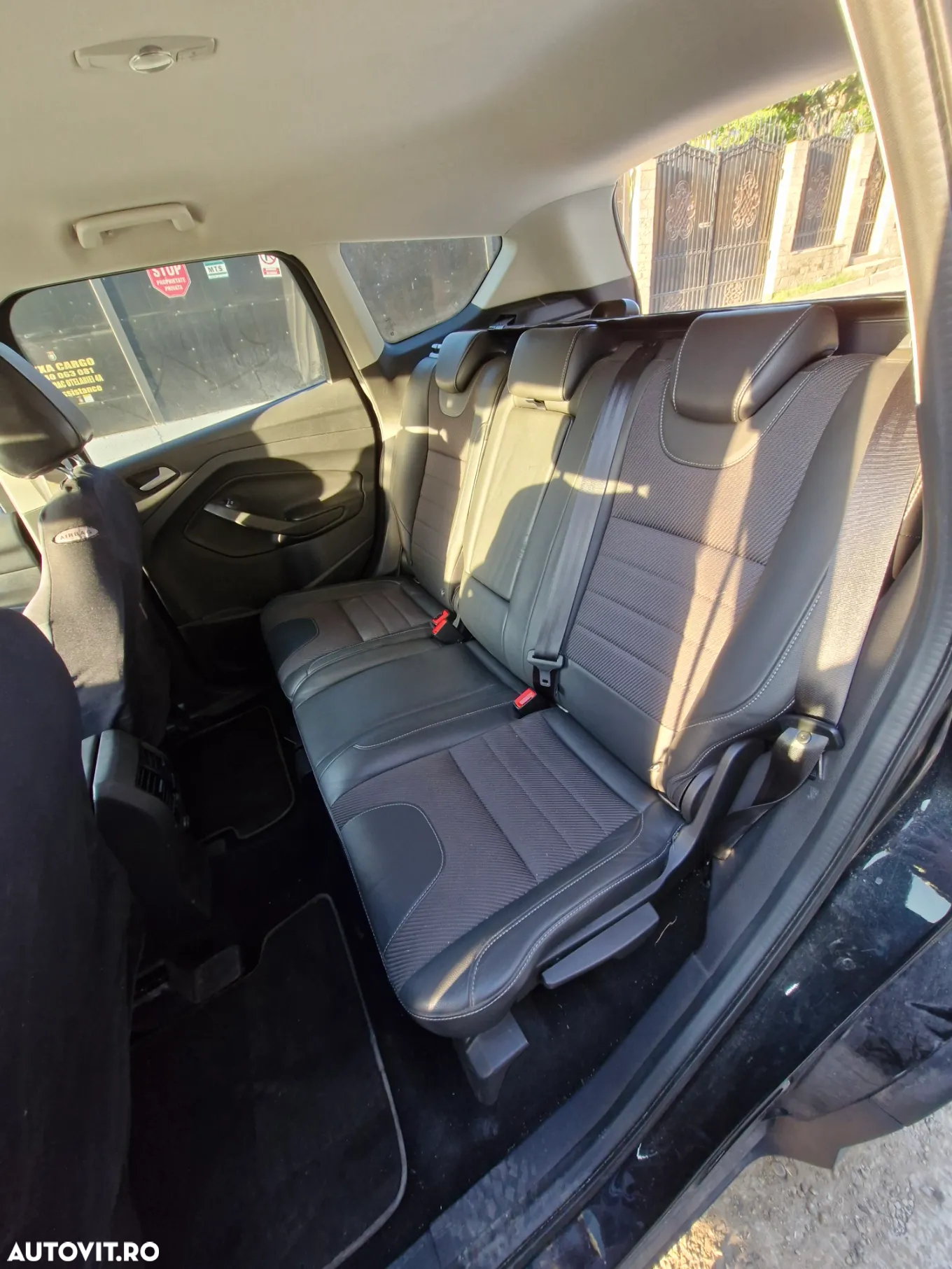 Ford Kuga - 10