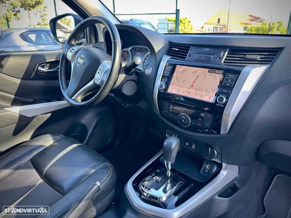 Nissan Navara 2.3 dCi CD 4WD N-Guard Auto - 10