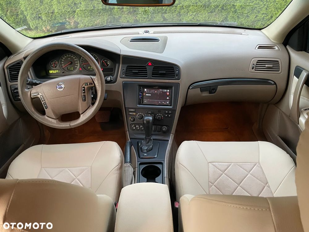 Volvo V70 2.5T Momentum - 8