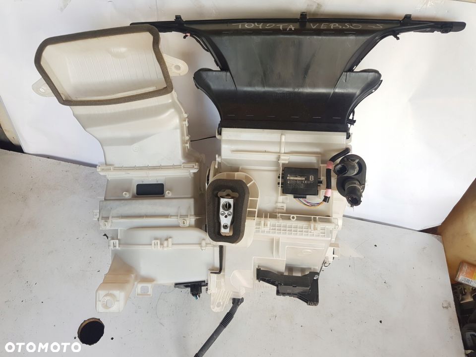 nagrzewnica dmuchawa Toyota Verso - 5