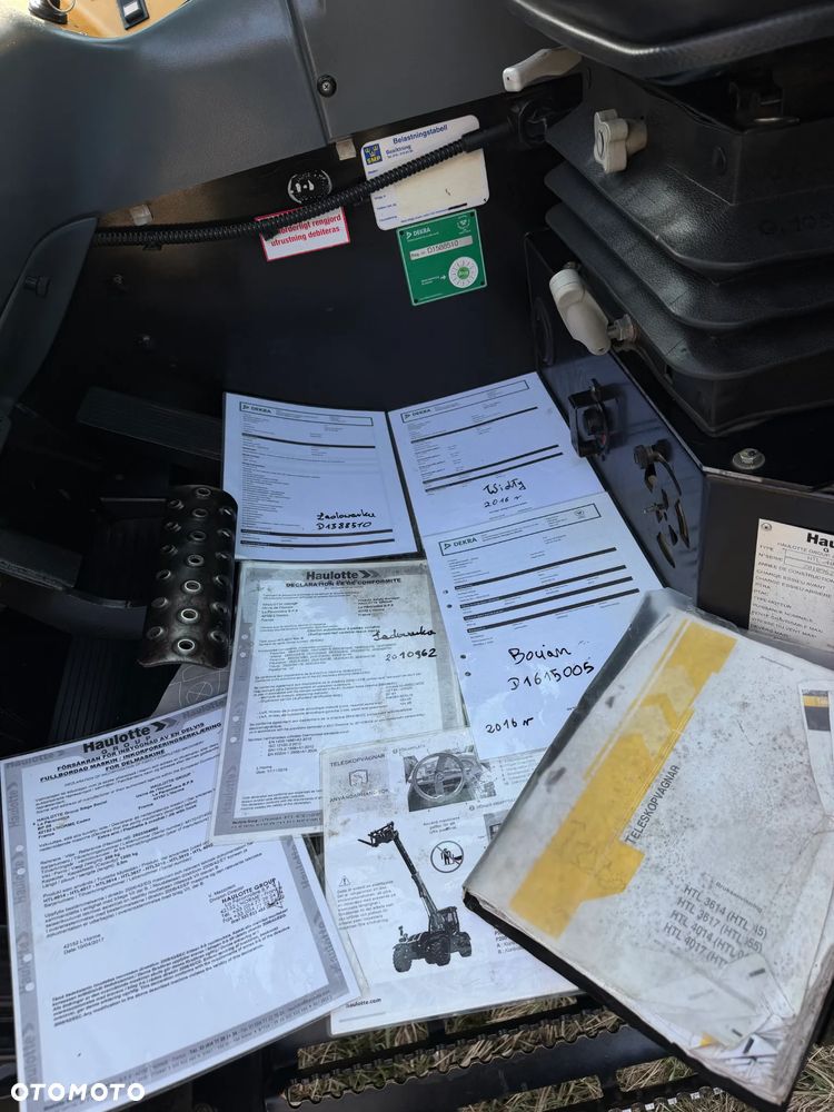 Haulotte HTL 4017 Ładowarka Teleskopowa Dźwig 17m. z Bocianem 22m. Łyżka szufla. widły z Hydraulicznym posuwem! Maszyna z Komuny Norweskiej! Jak Nowa z Salonu. DEKRA aktualna na cały osprzęt! Kamera + szybkozłącze! Bocian 5m. Szybka wolna jazda! Pełna Dokumentacja Serwisowa! Opony zero zużycia! Zero luzów i wycieków! Stabilizatory 2ośie. Wielka Okazja 3430 mtg! Webasto. Gniazdo 220v. Bogata Wersja Norweska - 7