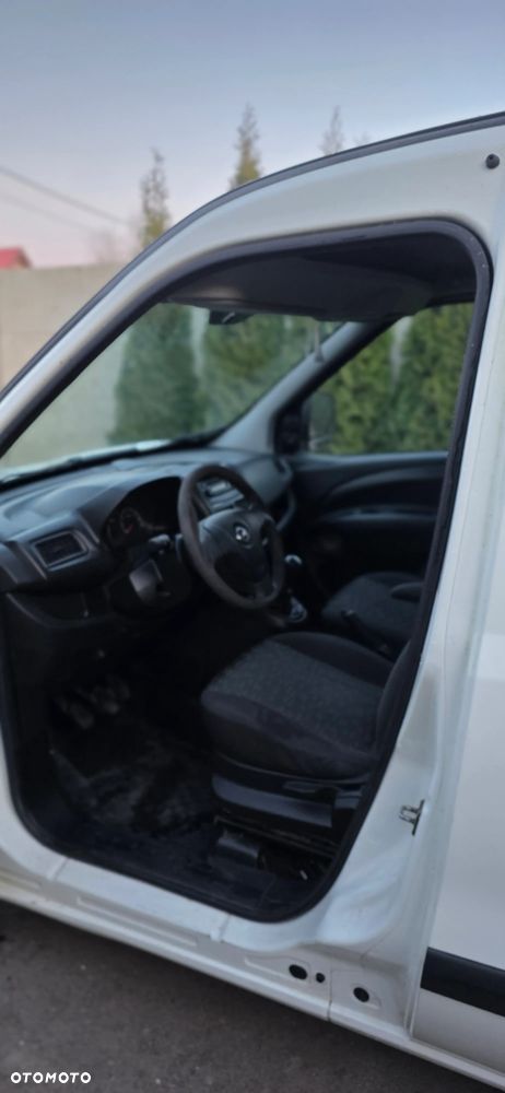 Opel Combo - 11