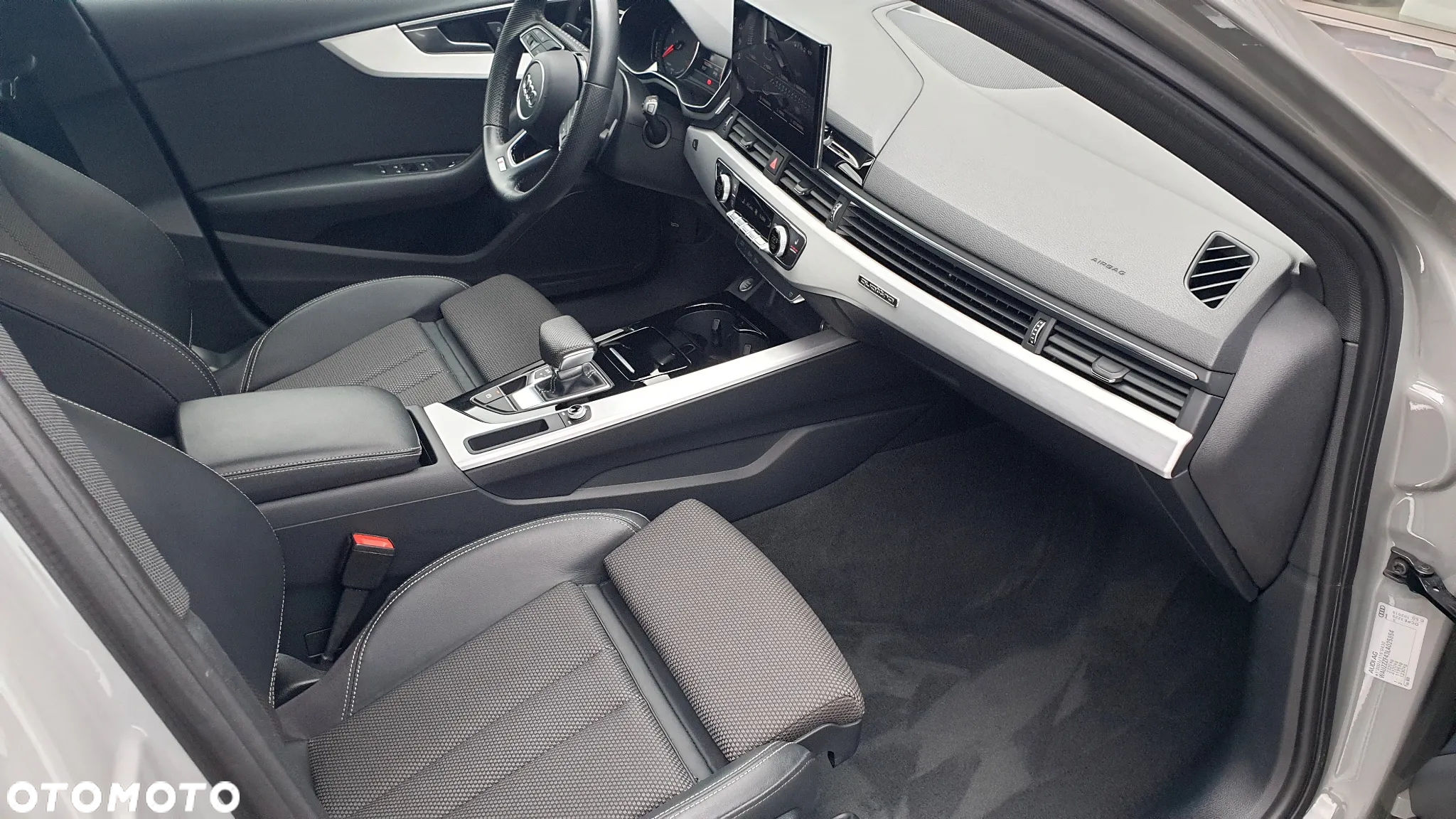 Audi A4 Avant 45 TDI quattro tiptronic S line - 16