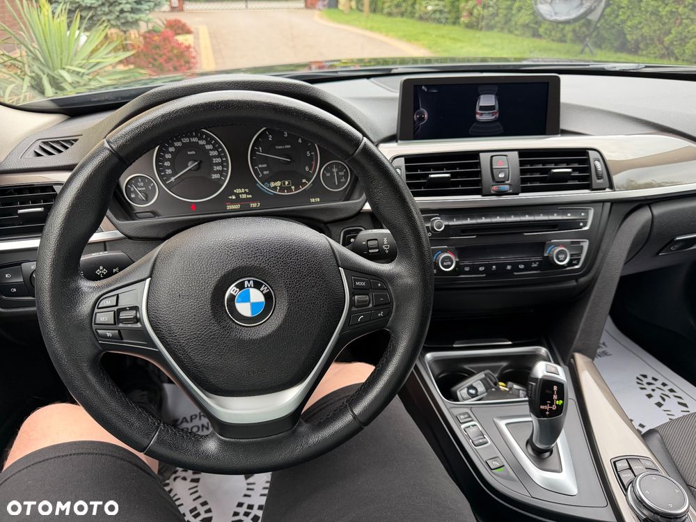 BMW Seria 3 320d Efficient Dynamics Edition Modern Line - 24