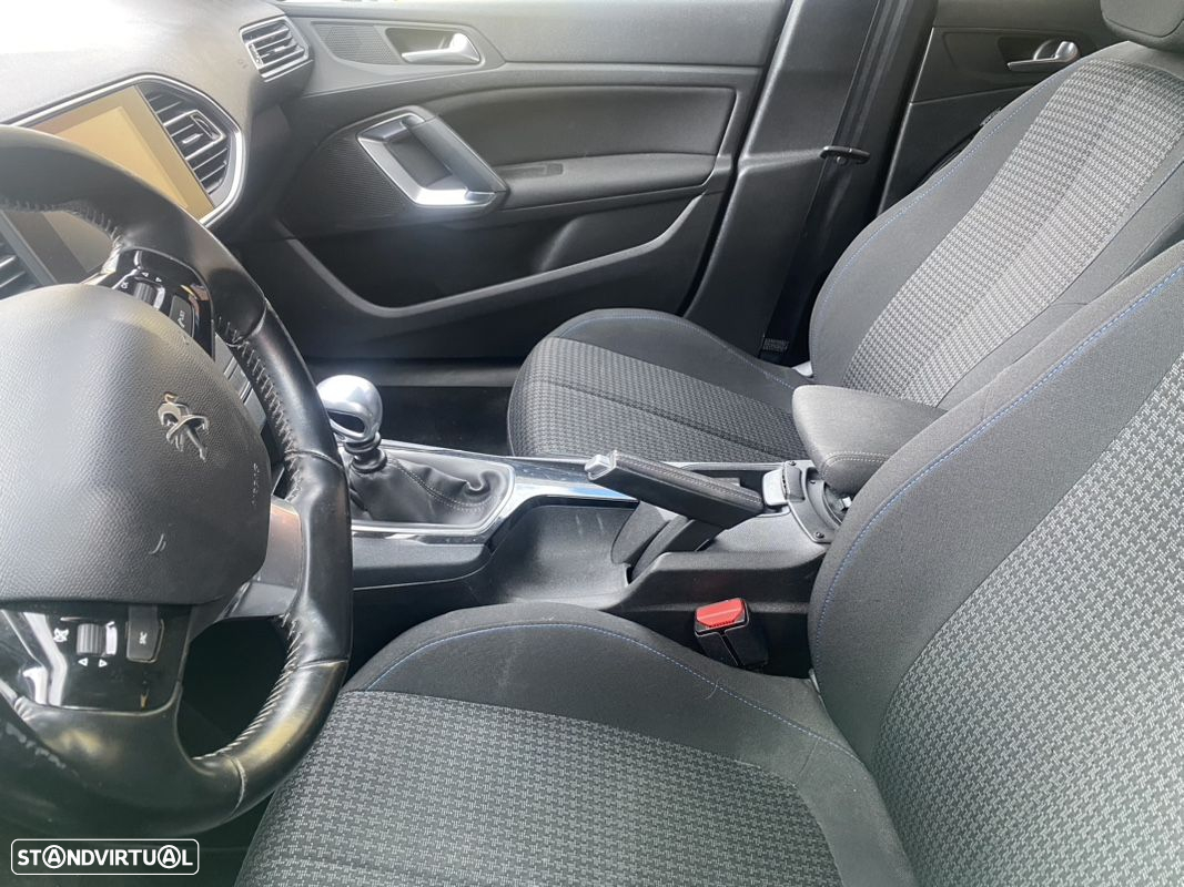 Peugeot 308 SW 1.5 BlueHDi Style - 19