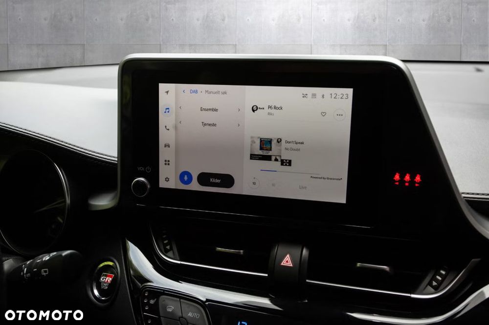 Toyota C-HR Lounge - 11