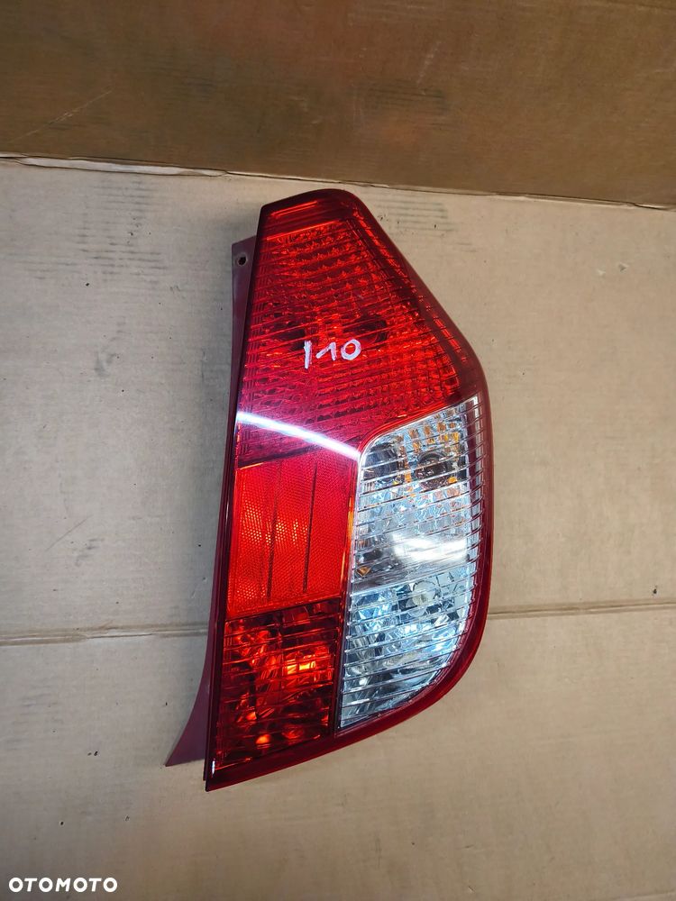 LAMPA TYŁ TYLNA PRAWA HYUNDAI I10 I - 2