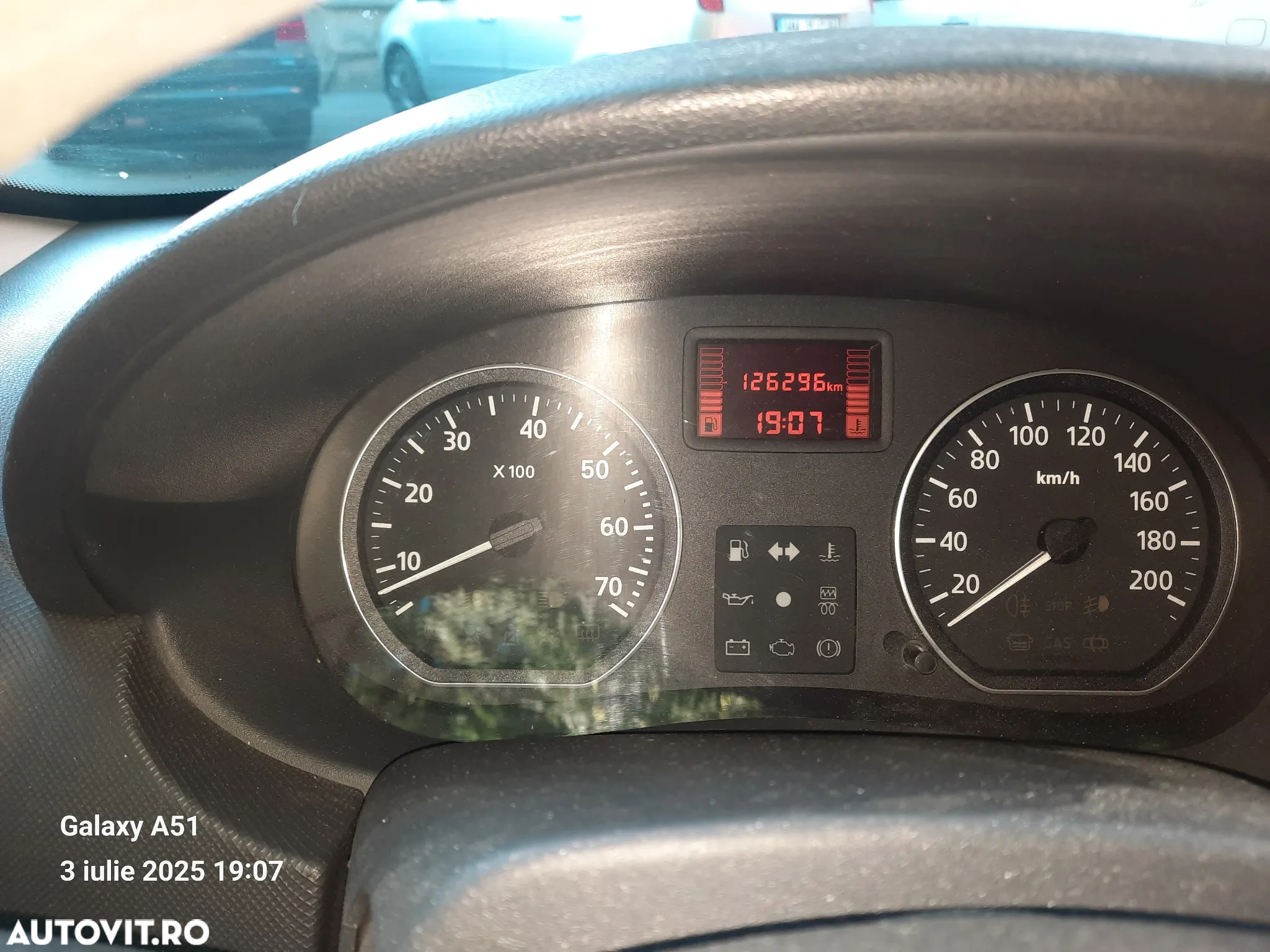 Dacia Sandero 1.6 MPI Orange - 5