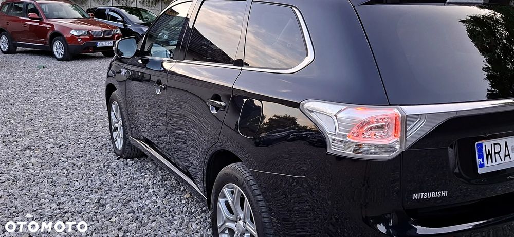 Mitsubishi Outlander 2.0 4WD Plus - 6