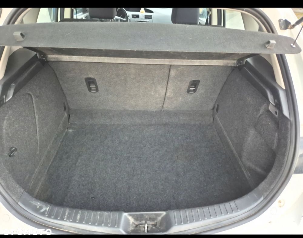 Mazda 3 1.6 Sport Comfort - 10