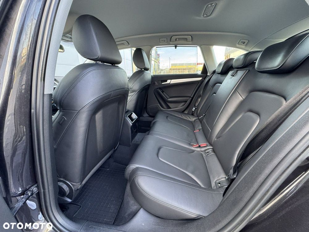 Audi A4 Allroad - 31