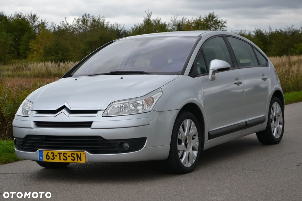 Citroën C4 1.6 16V Confort - 27
