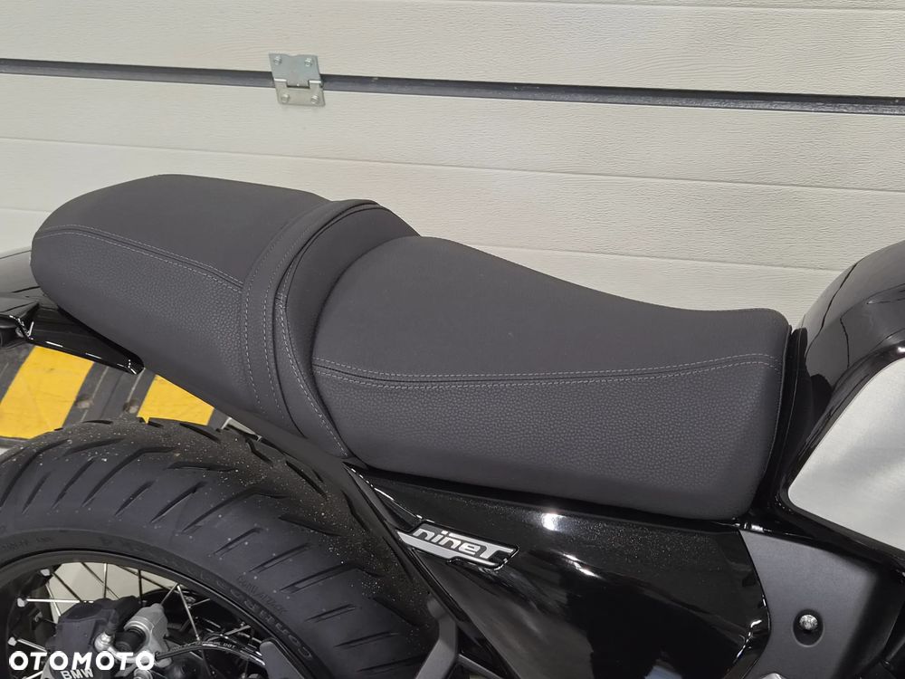 BMW R - 18