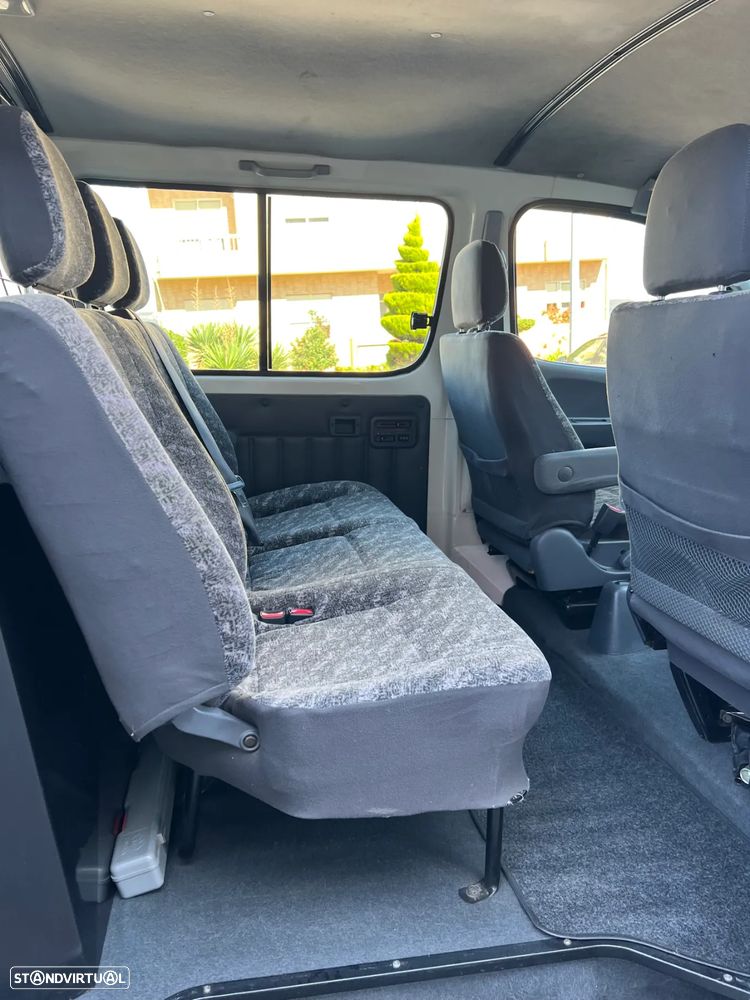 Toyota HiAce 2.5 D-4D Curto Luxo 2.6T - 16