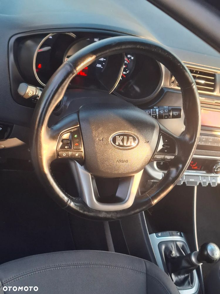 Kia Rio 1.2 Dream-Team Edition - 17