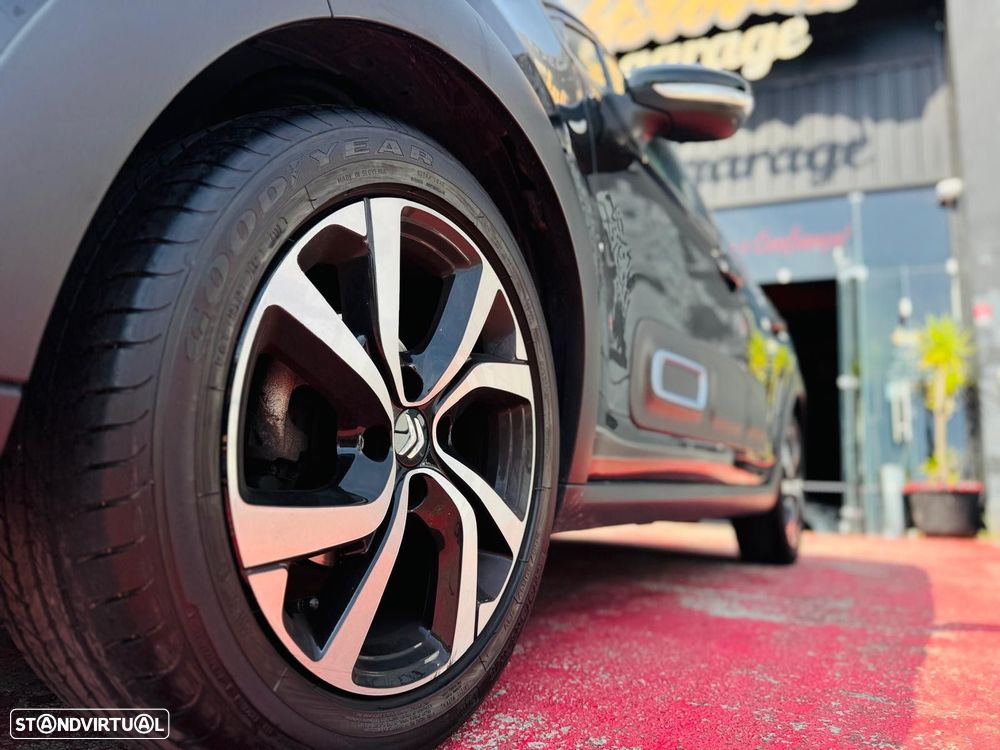 Citroën C3 1.2 PureTech Elle EAT6 - 7