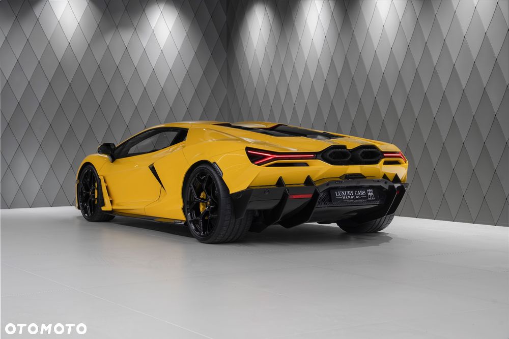 Lamborghini Revuelto - 5