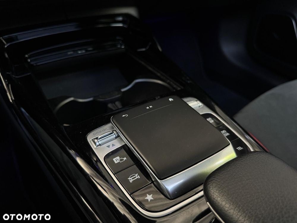 Mercedes-Benz Klasa A 35 AMG 4-Matic 7G-DCT - 19