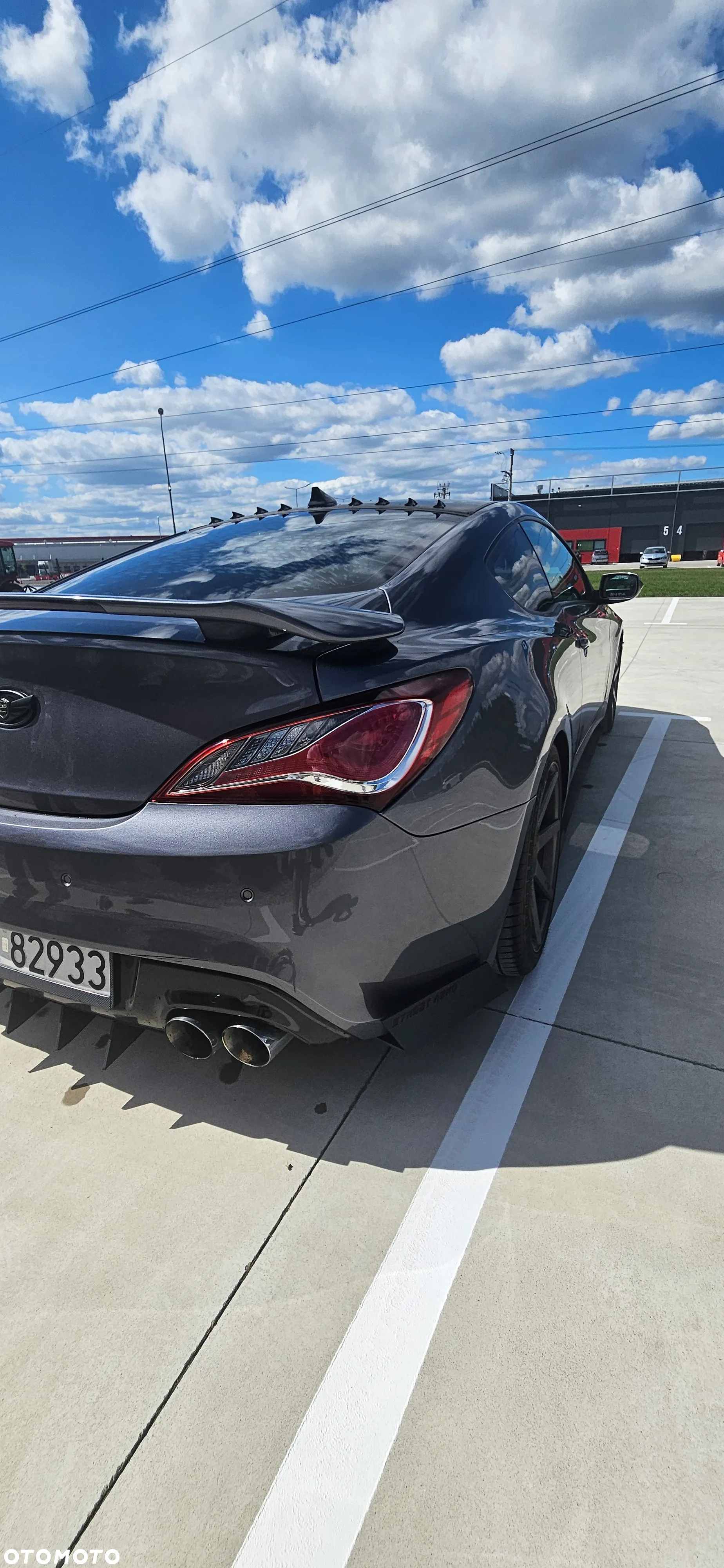 Hyundai Genesis Coupe 3.8 V6 Executive - 2
