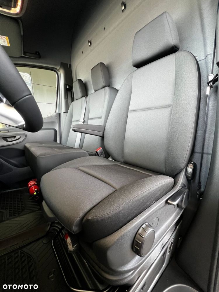 Mercedes-Benz Sprinter 317 CDI KA OM654 - 17