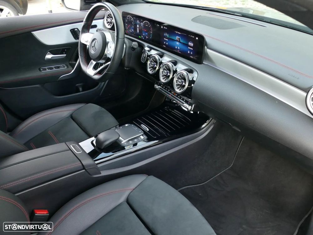 Mercedes-Benz CLA 250 e Shooting Brake AMG Line - 24