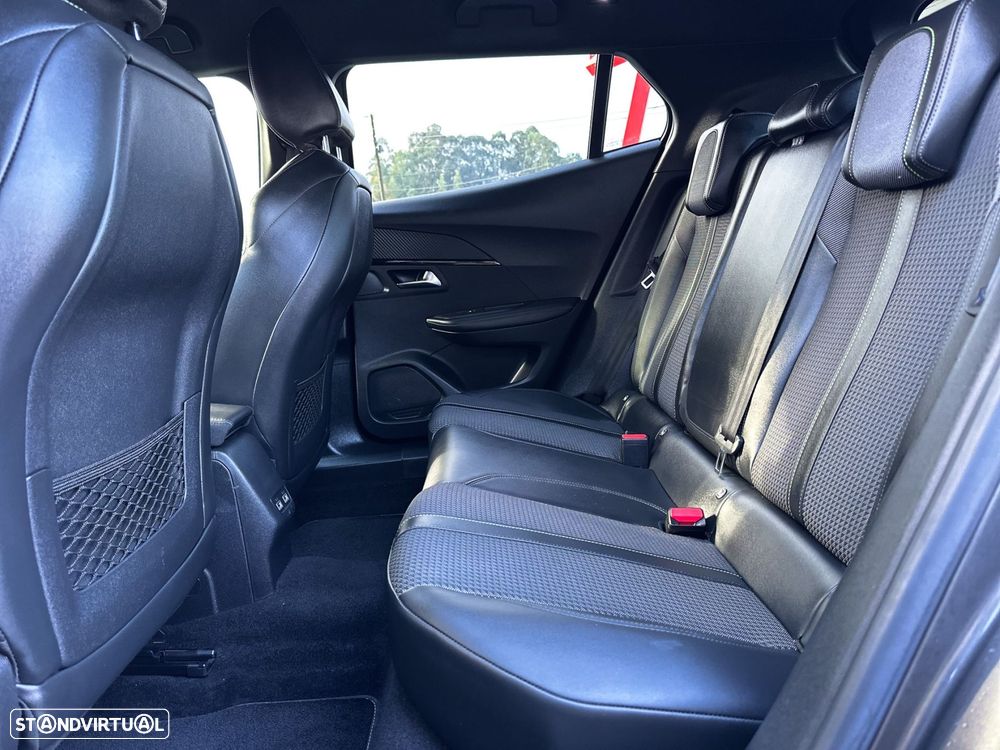 Peugeot 2008 1.5 BlueHDi GT - 15