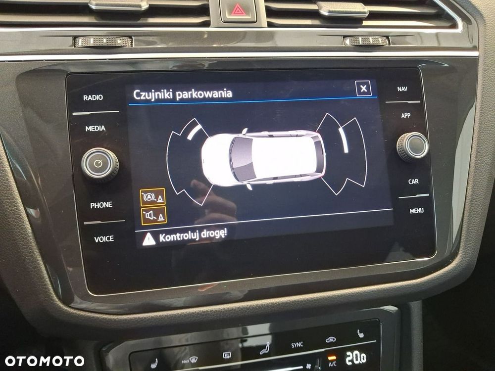 Volkswagen Tiguan - 10