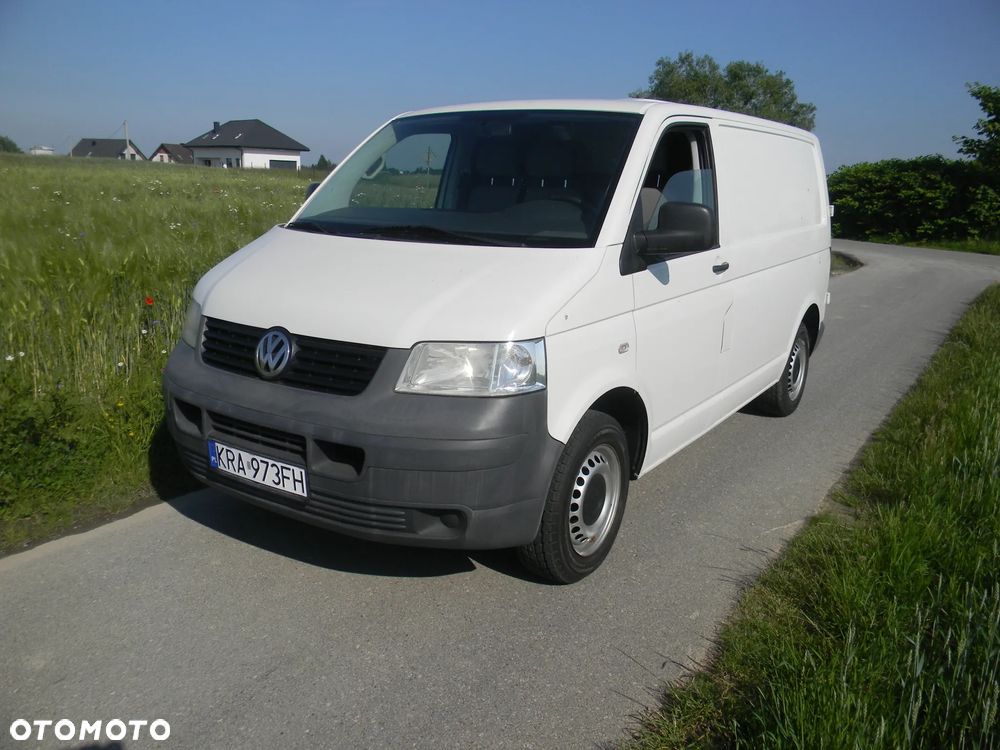 Volkswagen Transporter - 1
