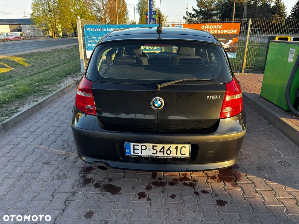 BMW Seria 1 118i - 3