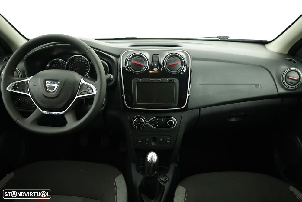Dacia Sandero - 10