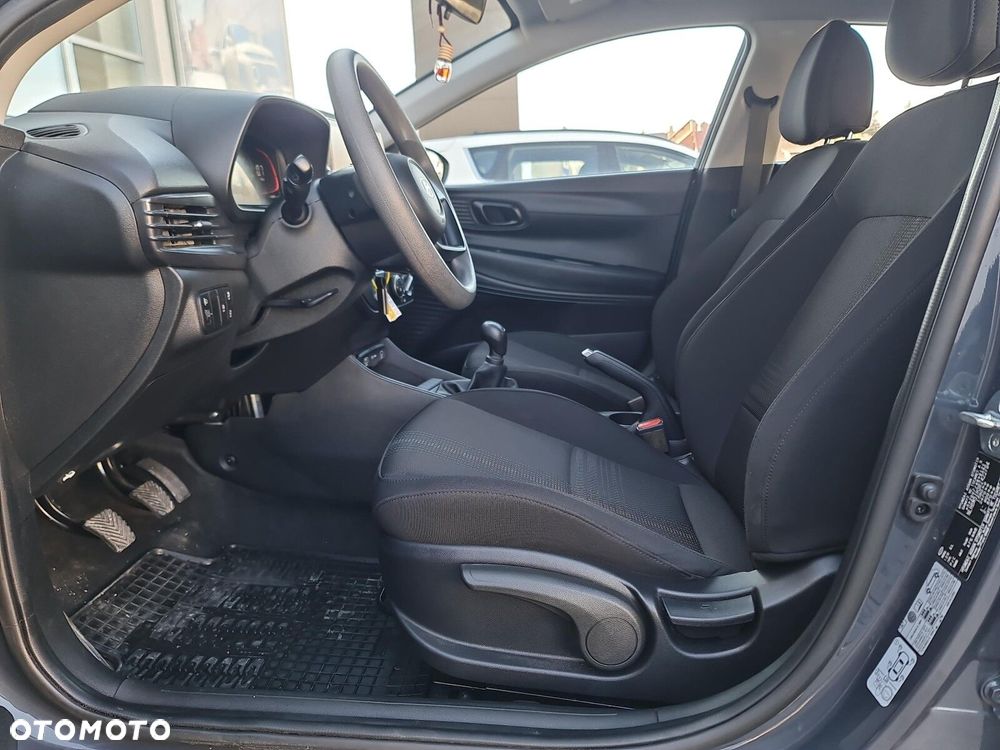 Hyundai i20 1.2 Pure - 13