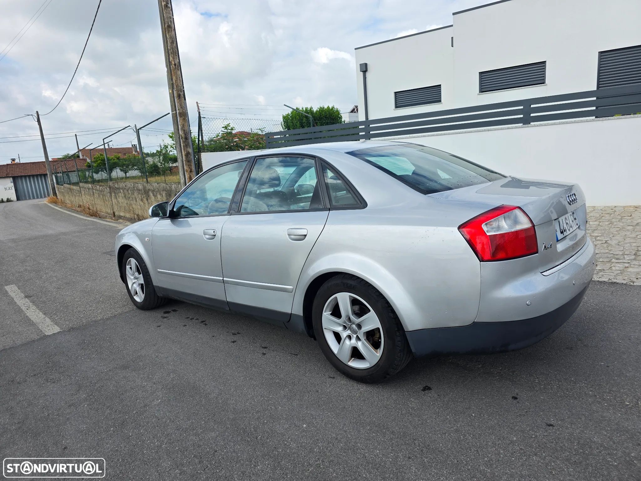 Audi A4 1.9 TDI m5 Sport - 1