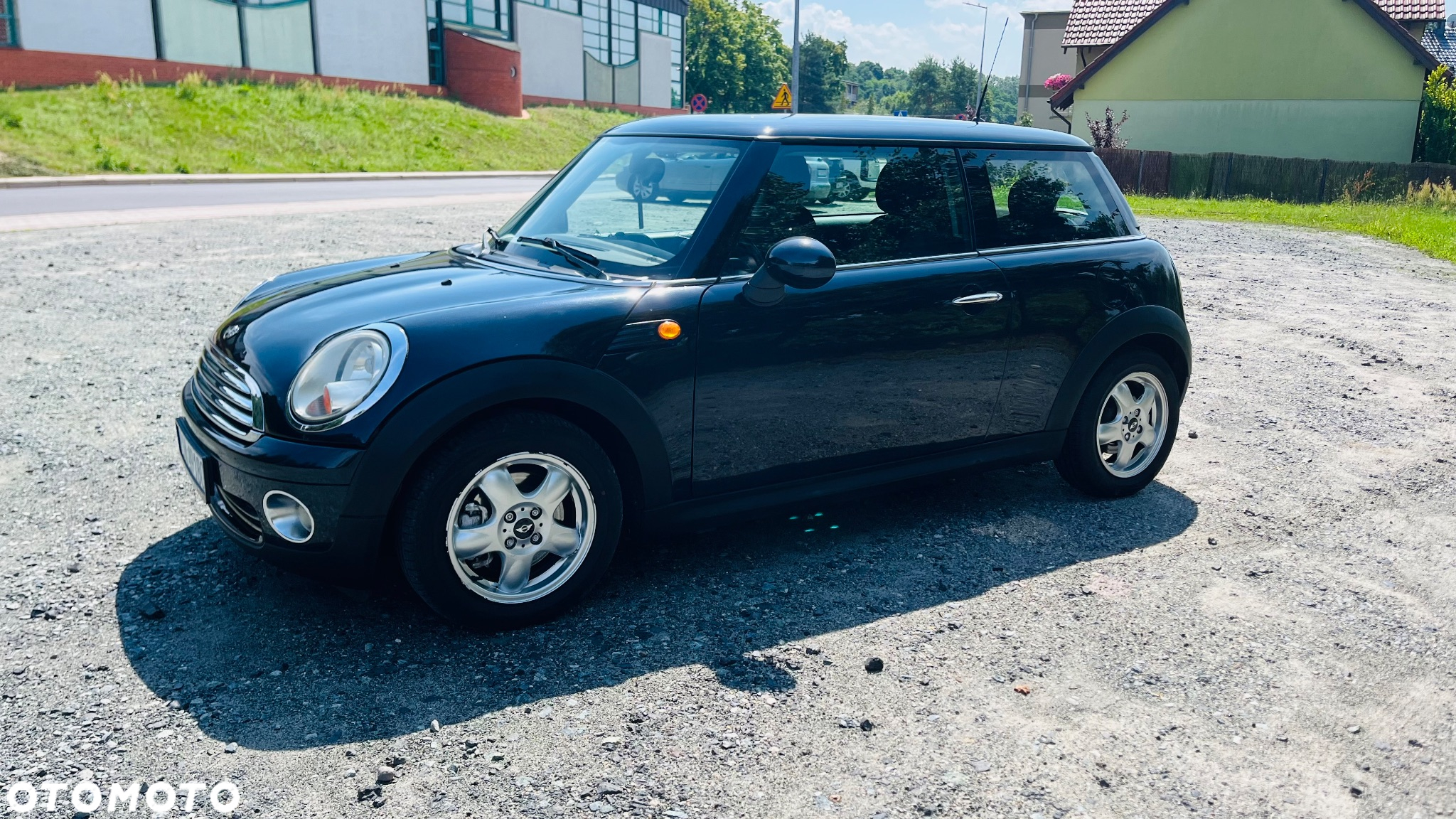 MINI Cooper Standard - 4